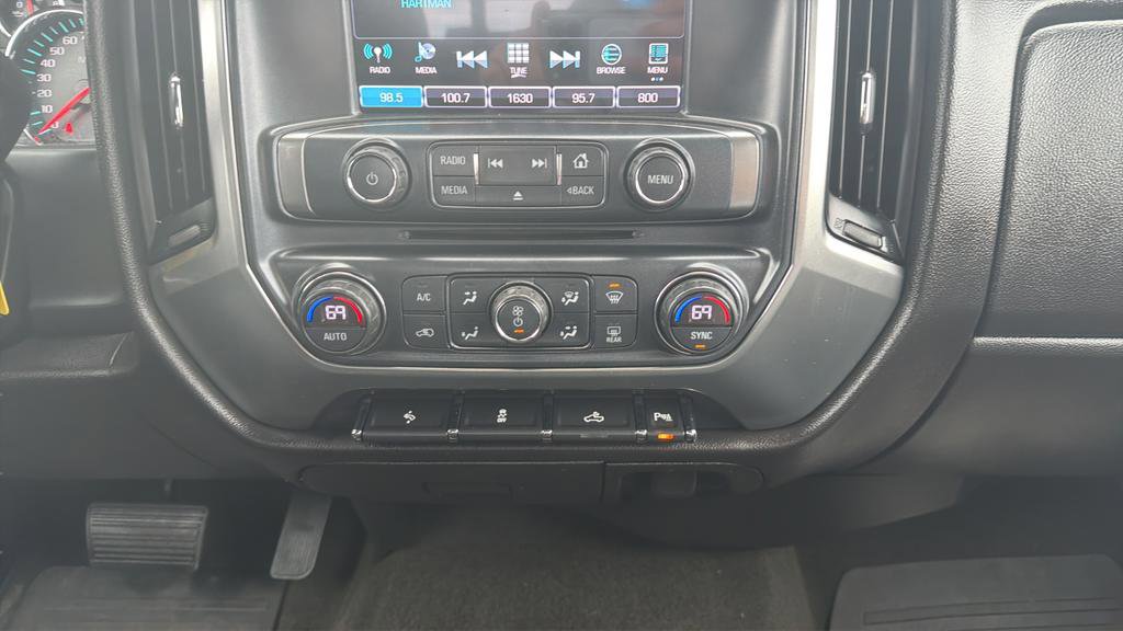 Used 2017 Chevrolet Silverado 1500 LT w/ All Star Edition AWD/4WD image 26