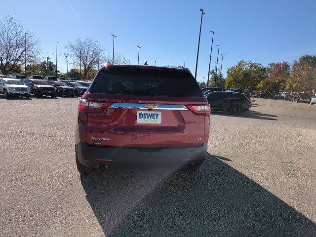 Used 2020 Chevrolet Traverse LT image 4