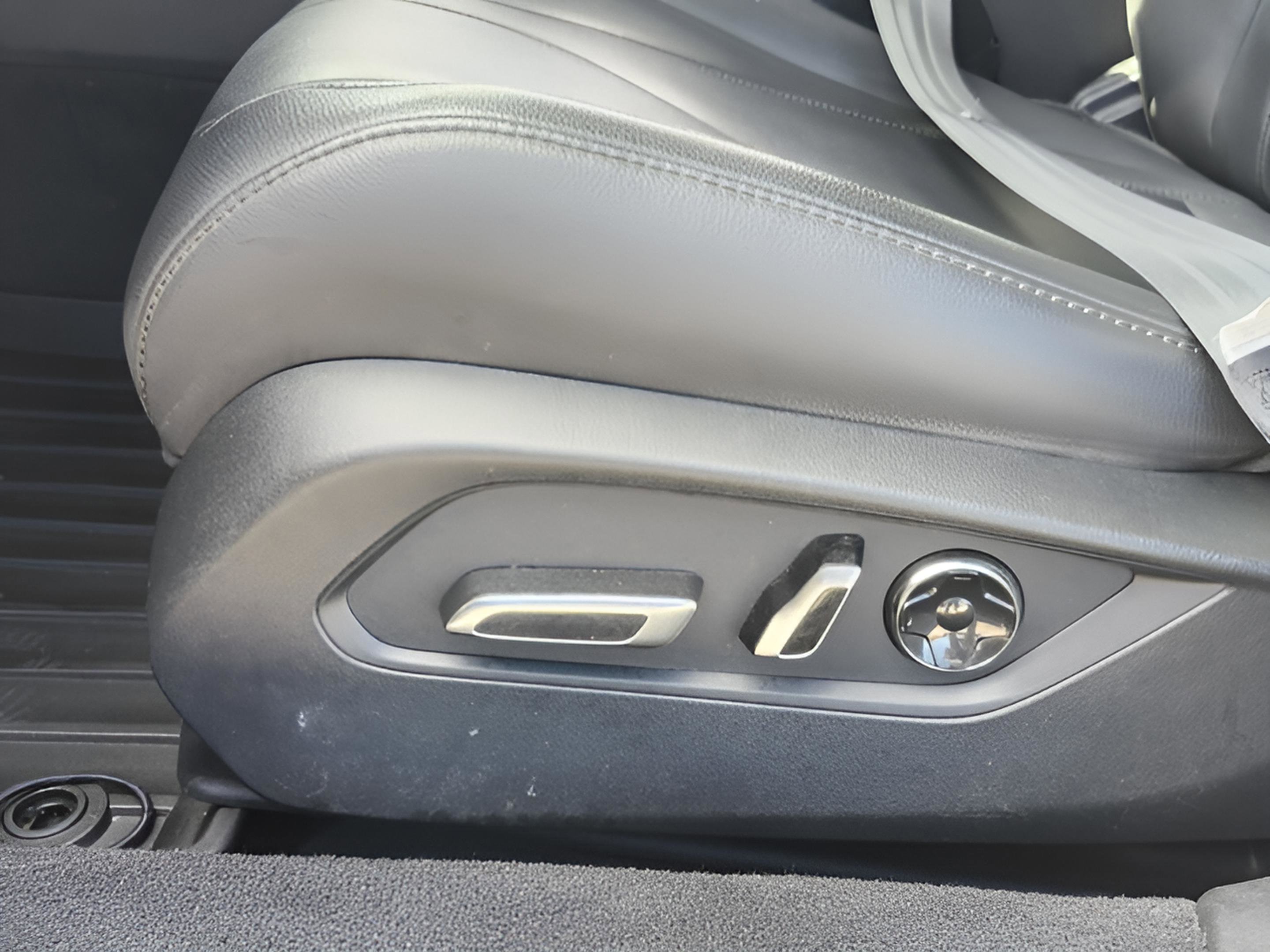 Certified 2023 Acura TLX image 10