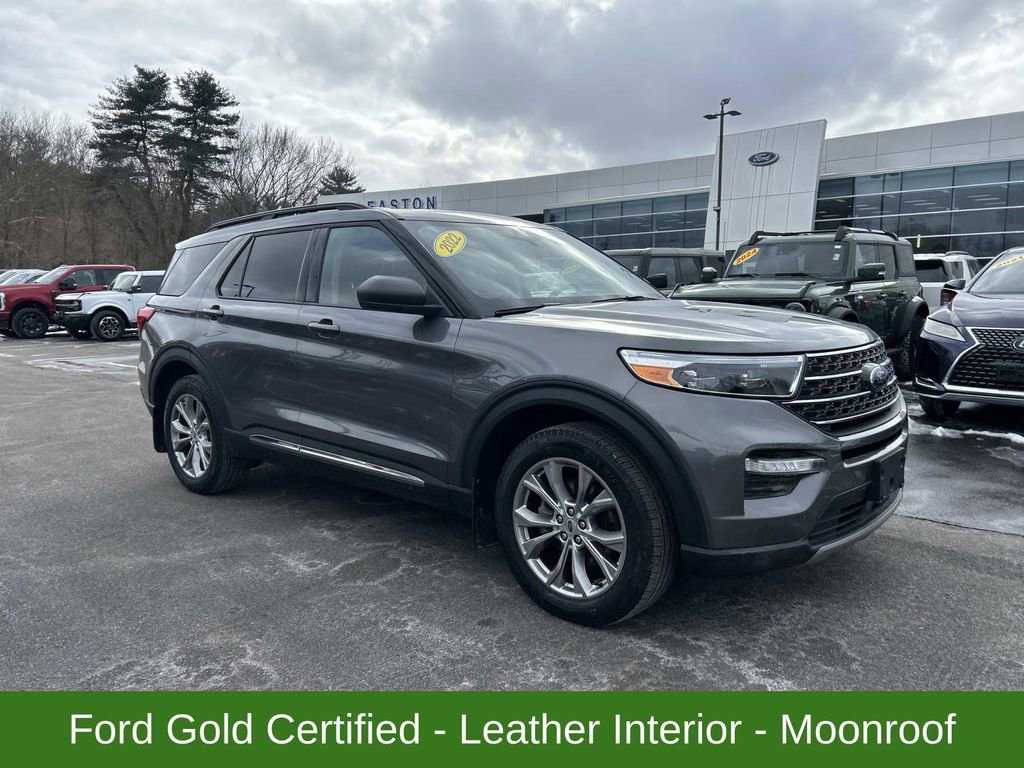 Certified 2022 Ford Explorer XLT w/ Equipment Group 202A image 3