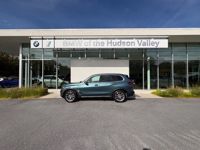 Used 2024 BMW X5 xDrive50e AWD/4WD image 1