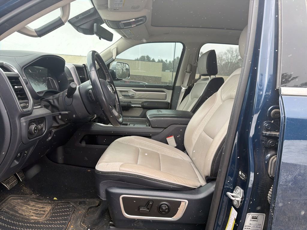 Used 2024 RAM 1500 Limited AWD/4WD image 3