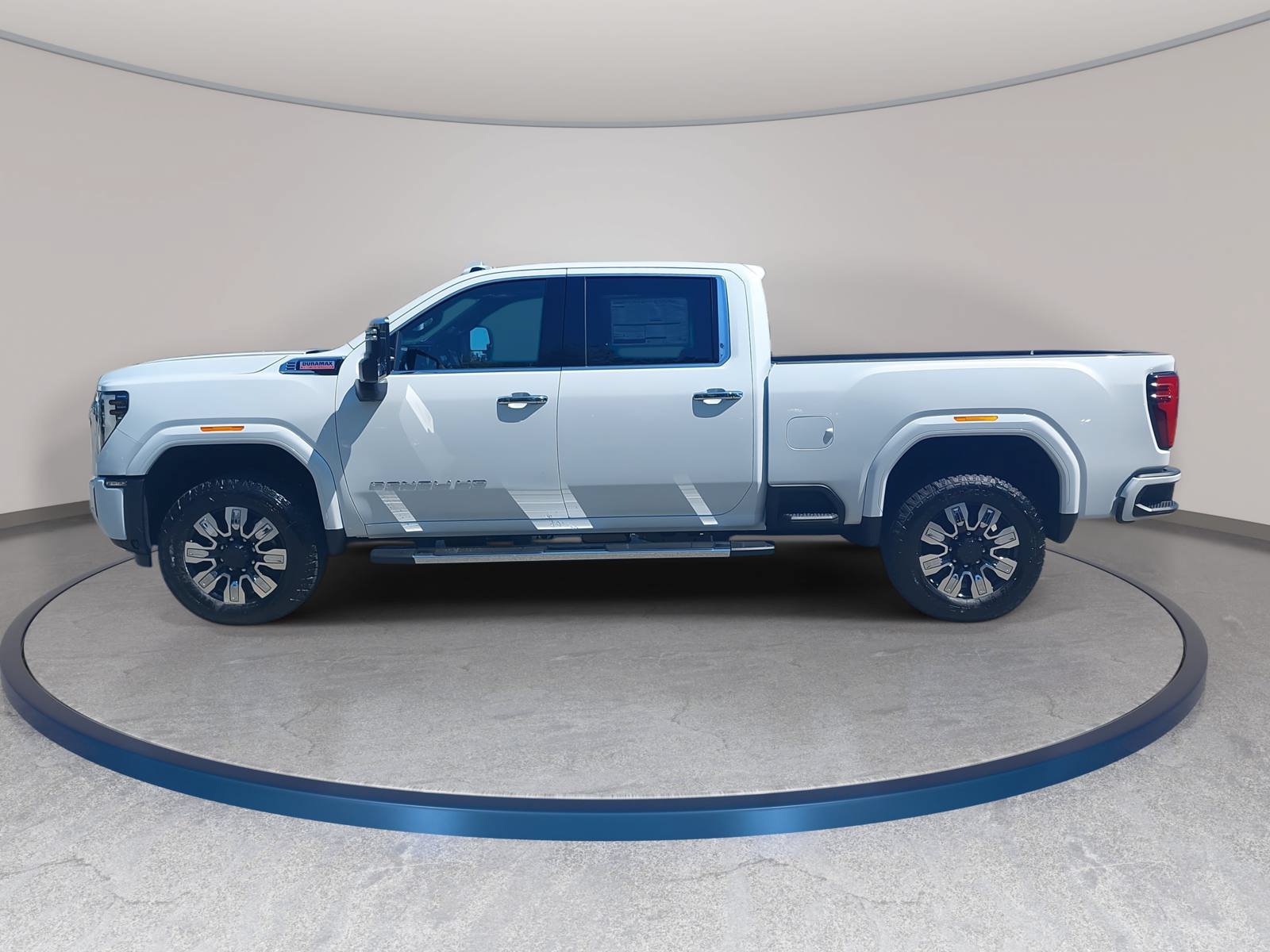 New 2026 GMC Sierra 2500 Denali w/ Denali Reserve Package AWD/4WD image 8