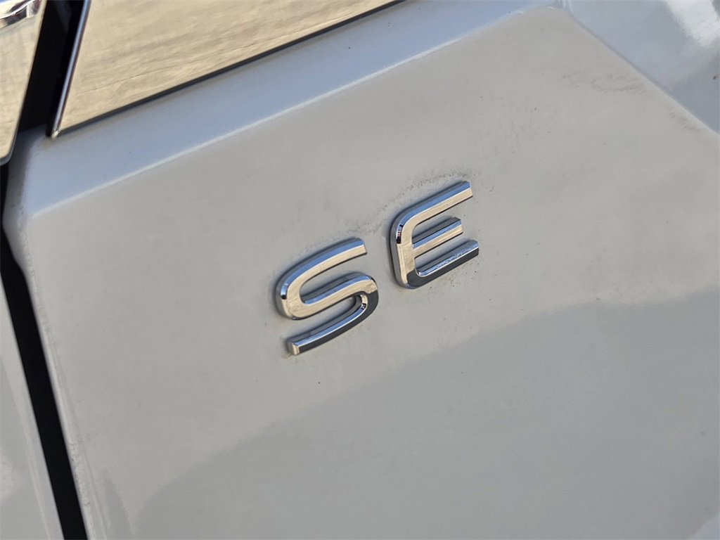 New 2026 Volkswagen Atlas SE image 8