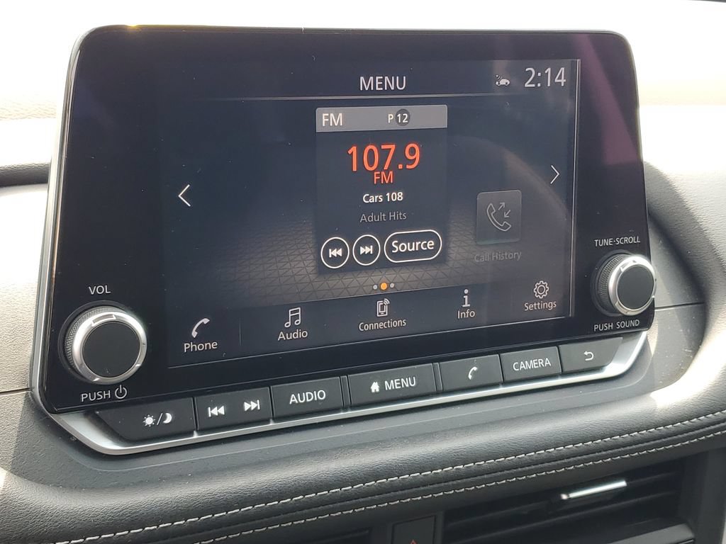Used 2023 Nissan Rogue SV AWD/4WD image 19