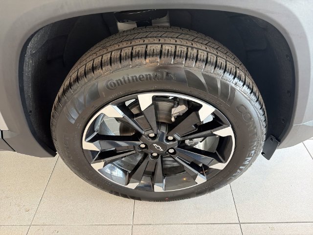 New 2027 Chevrolet Equinox RS w/ Safety and Technology Package AWD/4WD image 14
