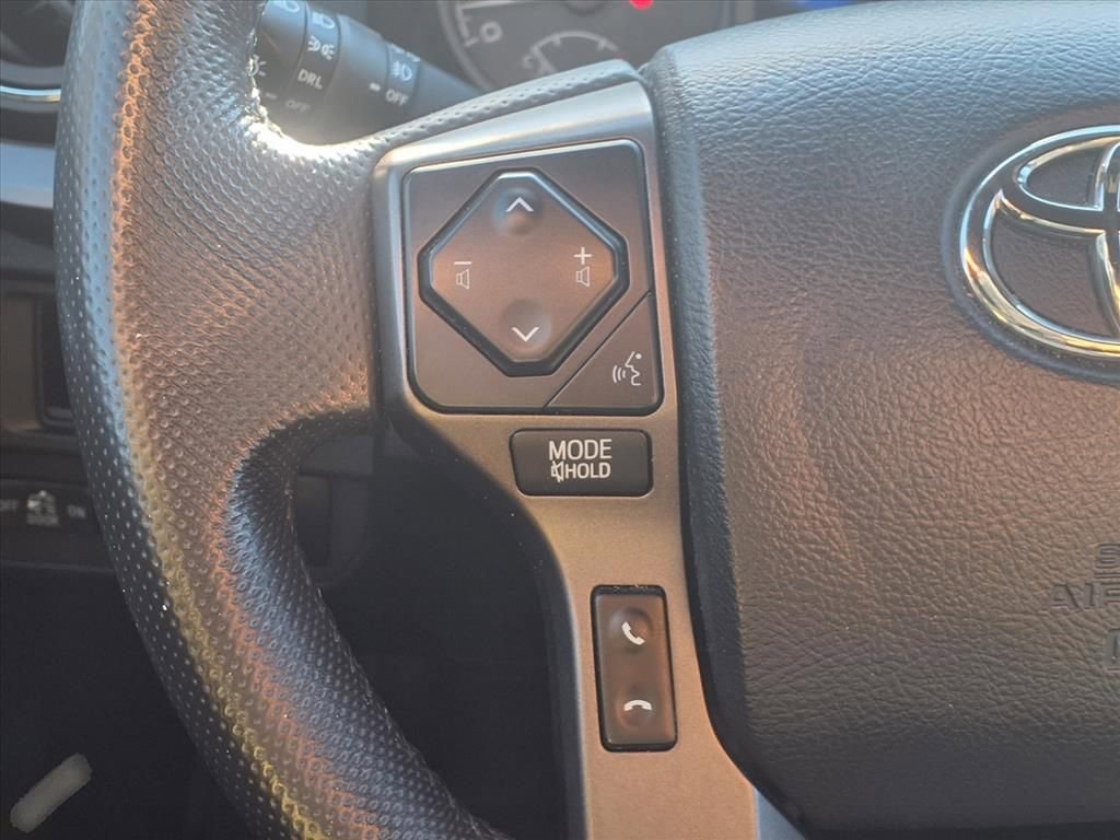 Used 2018 Toyota Tacoma TRD Off-Road image 24