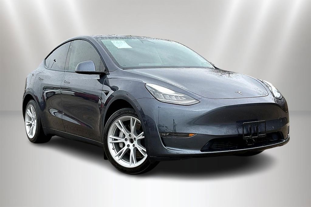 Used 2020 Tesla Model Y Long Range image 3