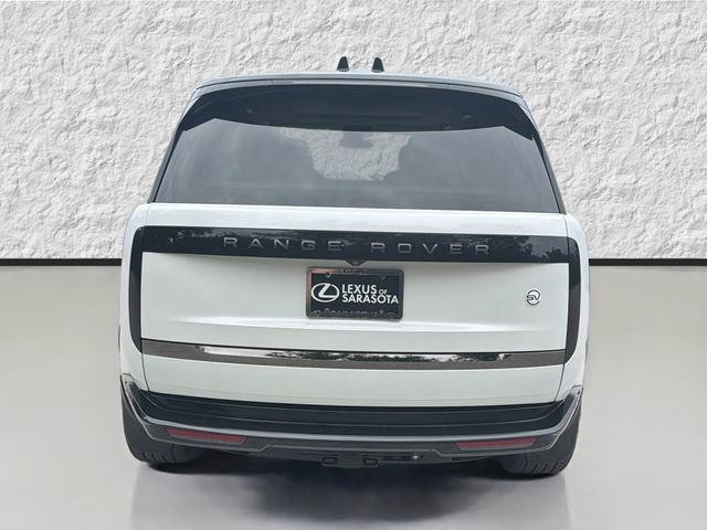 Used 2023 Land Rover Range Rover SV AWD/4WD image 4