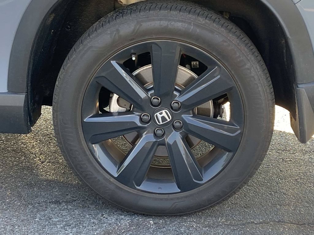 Used 2025 Honda Pilot Black Edition image 13