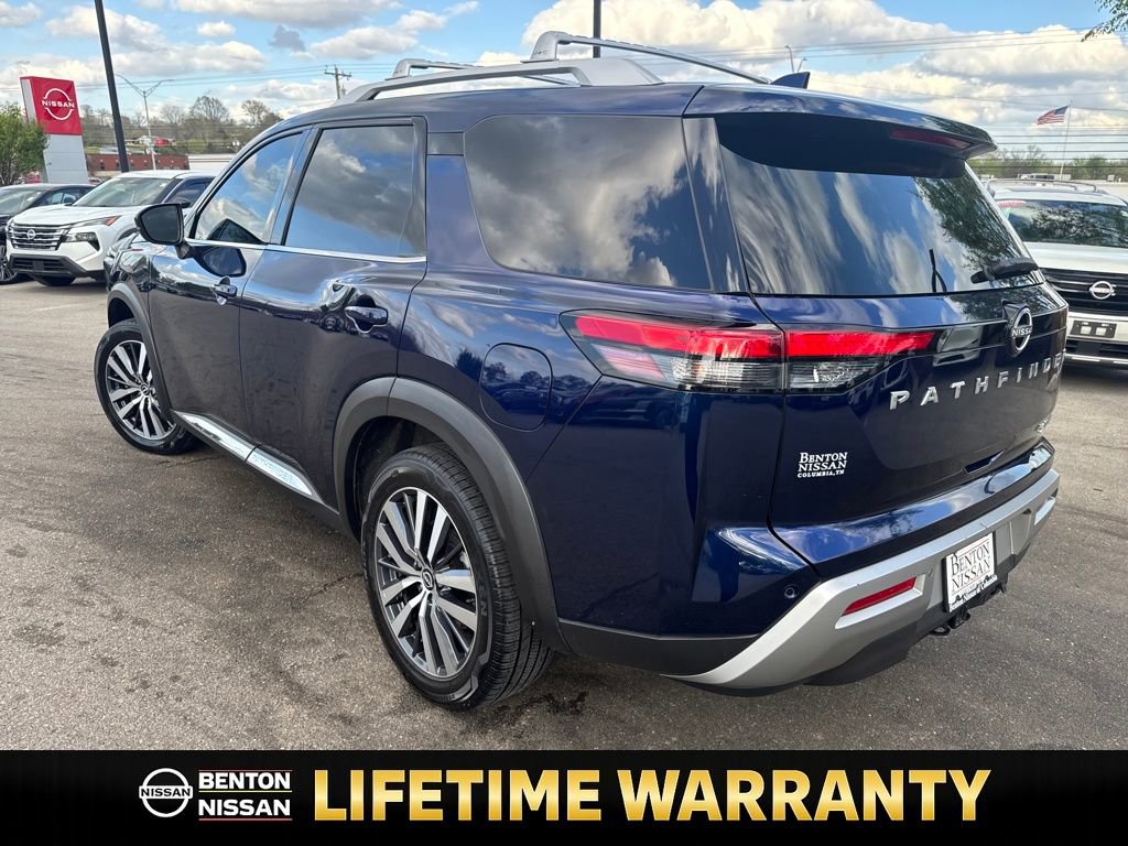 Used 2022 Nissan Pathfinder Platinum w/ Cargo Package image 6