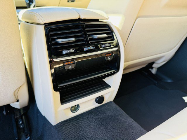 Used 2019 BMW 540i image 9
