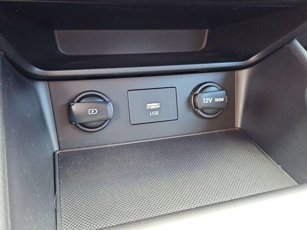 Used 2023 Hyundai Kona SEL w/ Cargo Package FWD image 17