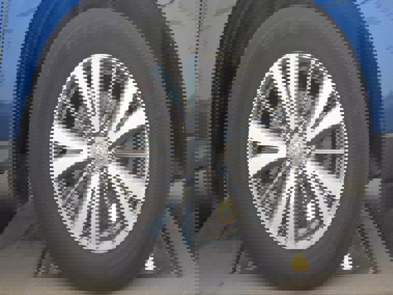 Used 2020 Nissan Pathfinder S image 15