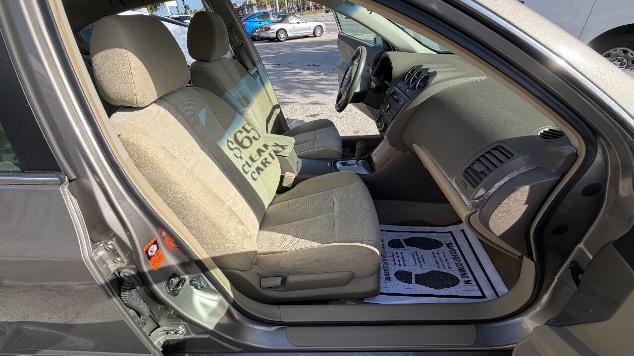 Used 2007 Nissan Altima 2.5 S w/ Convenience Pkg FWD image 10