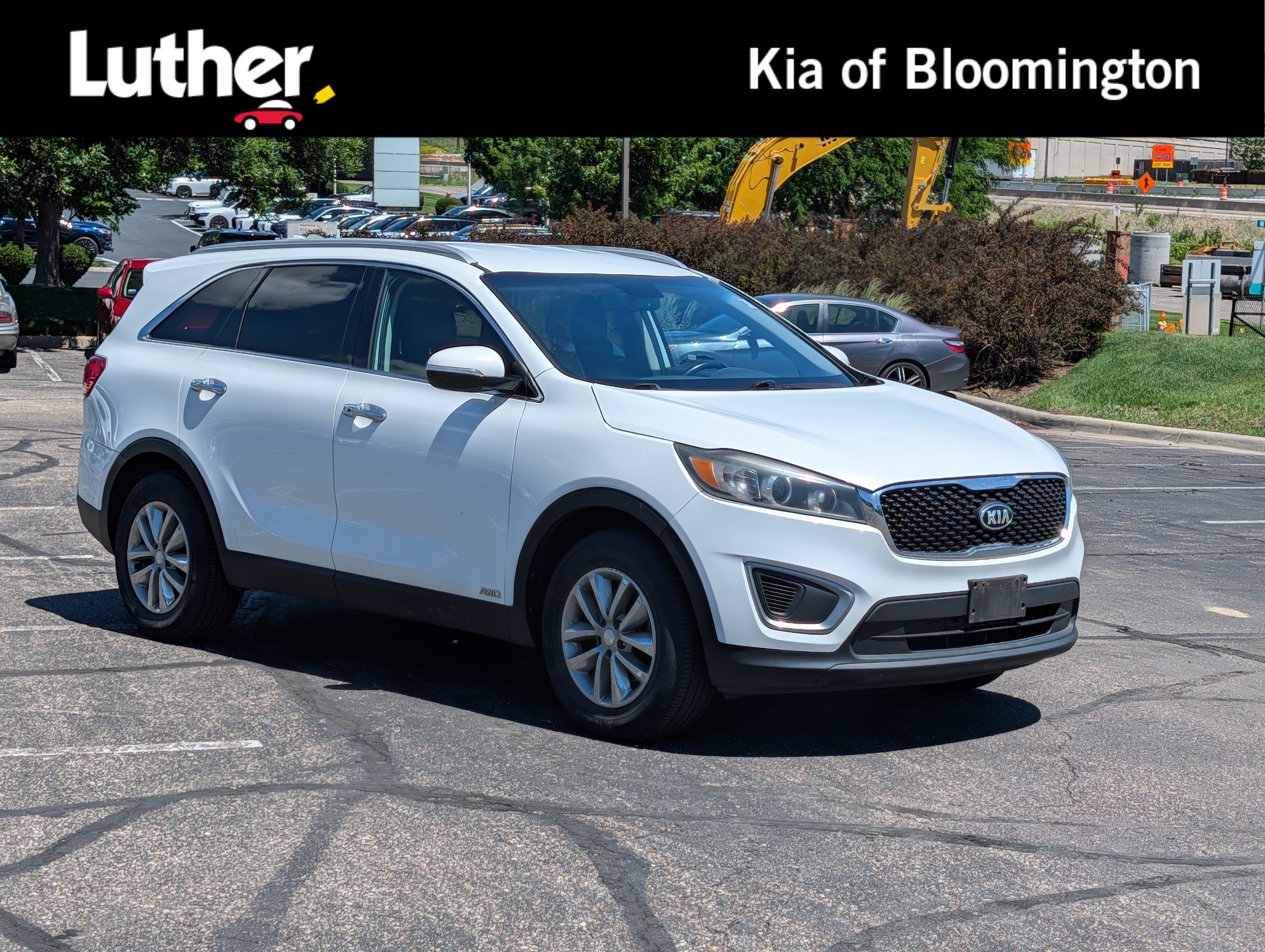 Used 2017 Kia Sorento AWD w/ LX Convenience Package image 1