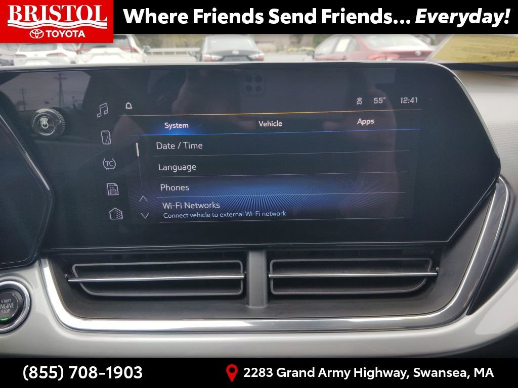 Used 2025 Chevrolet Trax LT w/ LT Convenience Package FWD image 20