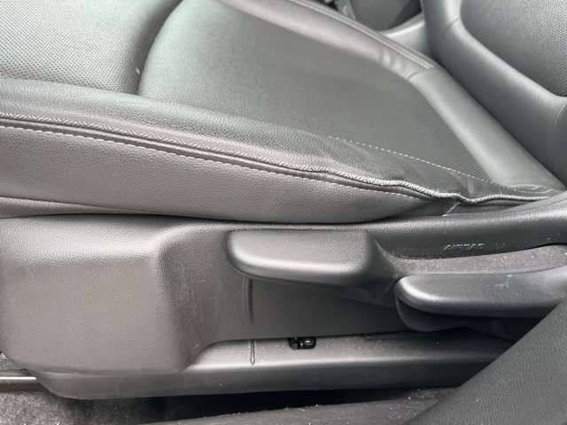 Used 2024 Buick Encore GX Sport Touring image 14