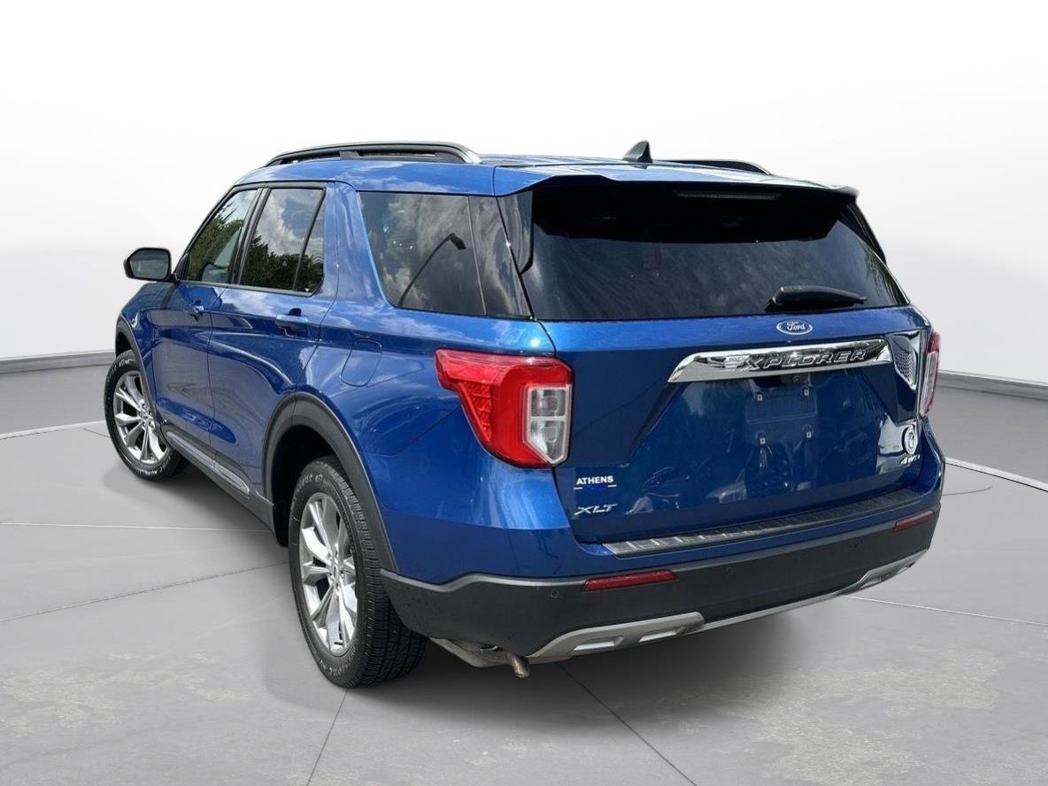 Used 2021 Ford Explorer XLT w/ Equipment Group 202A AWD/4WD image 8