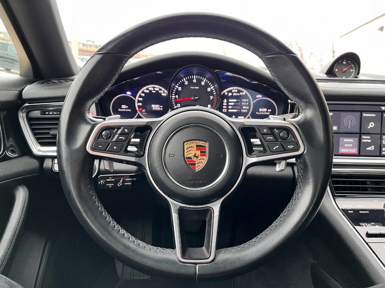Used 2019 Porsche Panamera 4 image 10