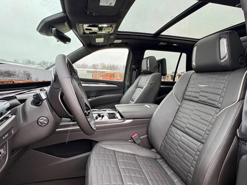 New 2026 Cadillac Escalade V image 37