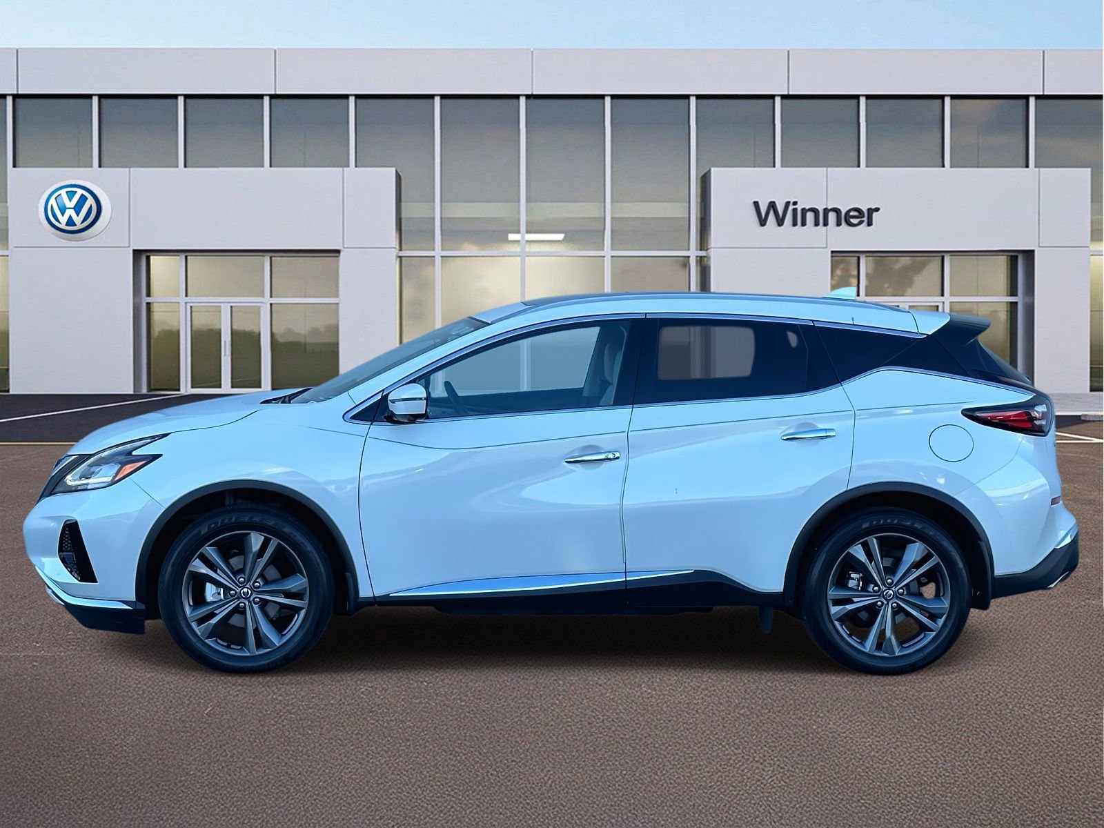 Used 2021 Nissan Murano Platinum w/ Cargo Package image 2