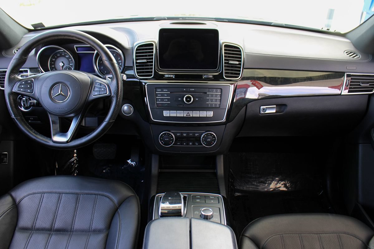 Used 2018 Mercedes-Benz GLS 450 4MATIC image 12