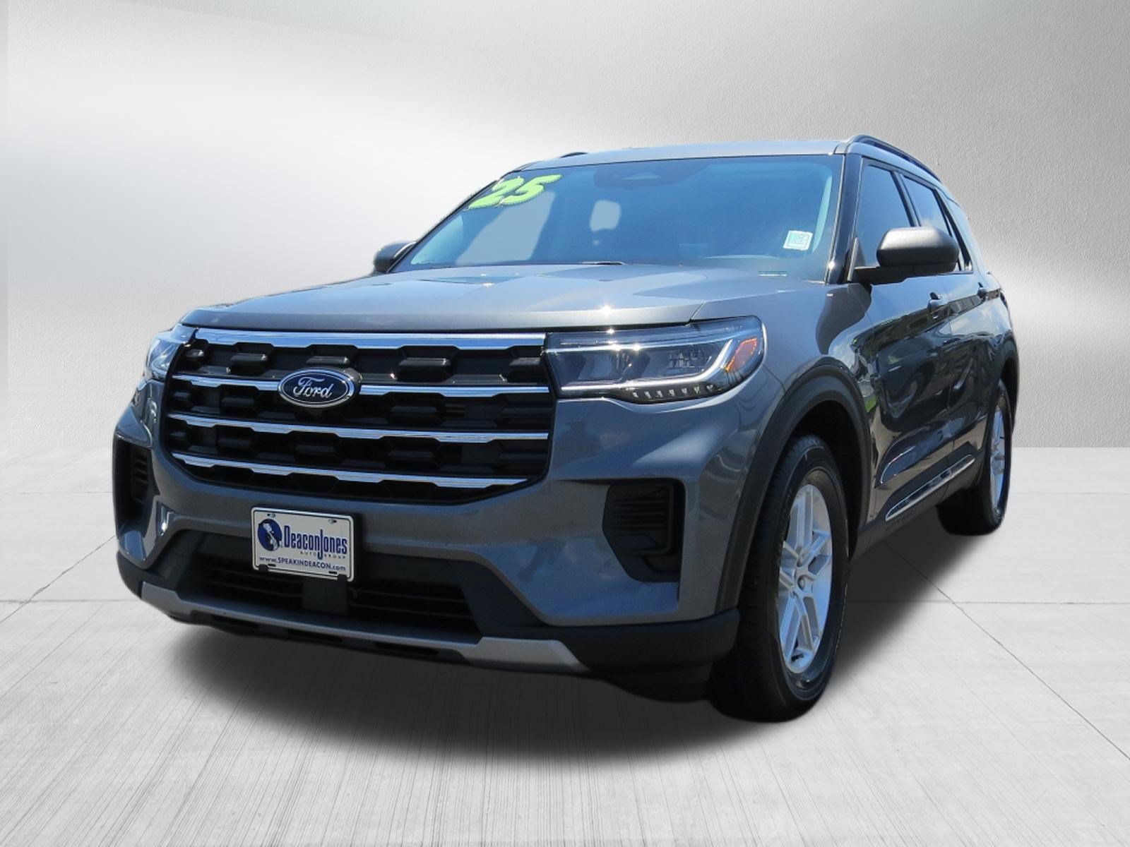 Used 2025 Ford Explorer Active RWD image 7