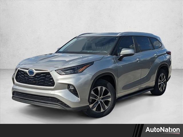 Used 2023 Toyota Highlander XLE
