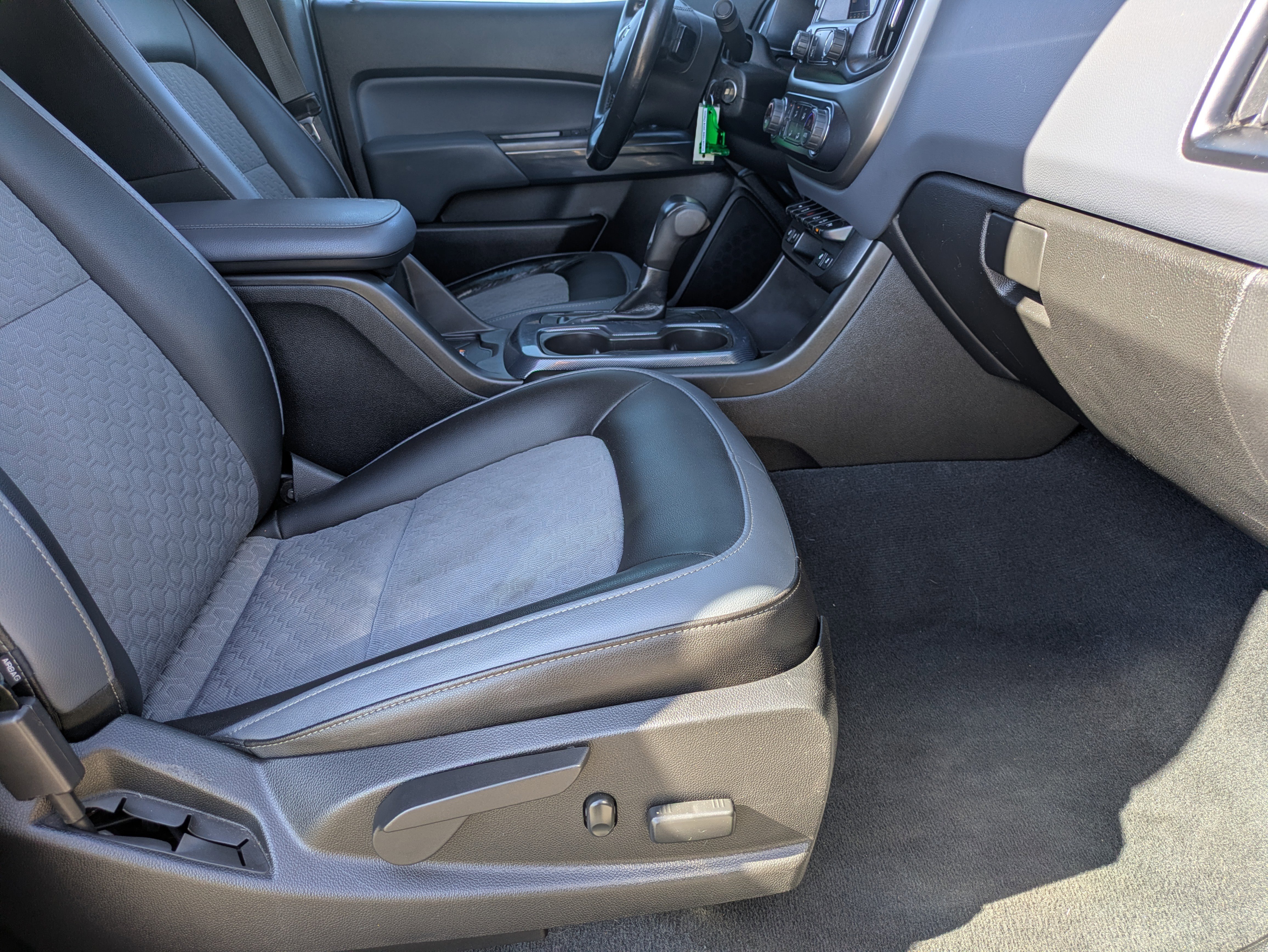 Used 2019 Chevrolet Colorado Z71 image 11