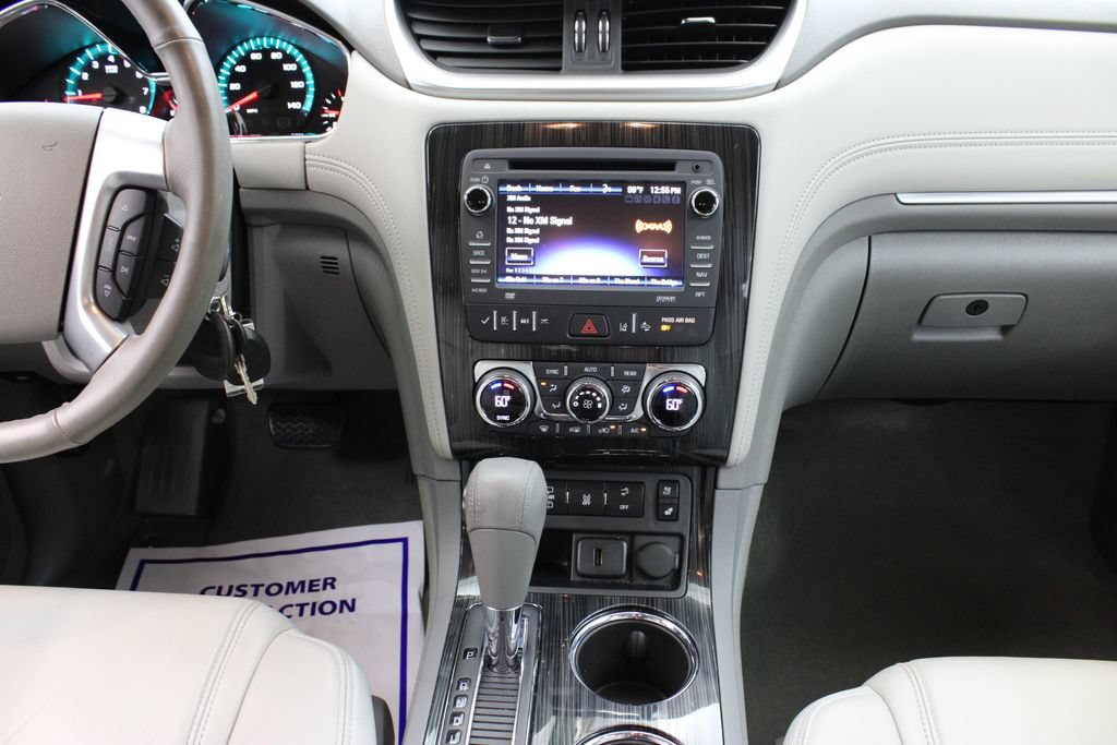 Used 2017 Chevrolet Traverse Premier FWD image 21