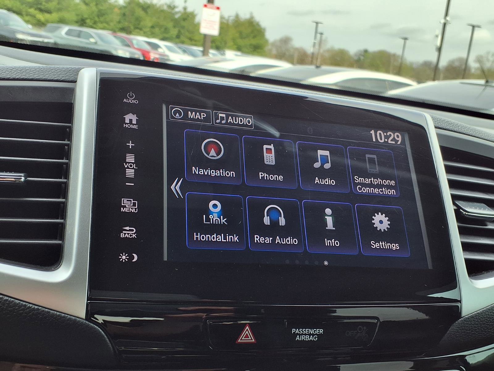 Used 2017 Honda Pilot Elite image 4