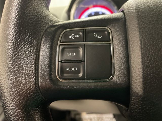 Used 2018 Dodge Grand Caravan SE w/ UConnect Hands-Free Group image 15