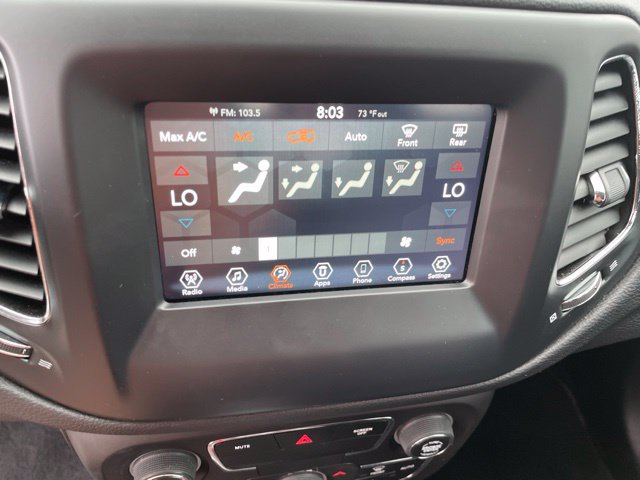 Used 2020 Jeep Compass Latitude FWD image 32