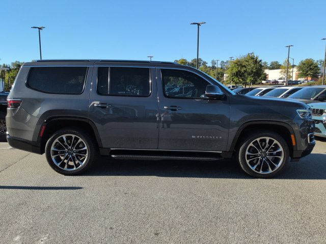 Used 2022 Jeep Wagoneer Series II w/ Premium Group I RWD image 3
