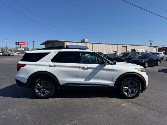 Used 2023 Ford Explorer XLT w/ Equipment Group 202A image 7