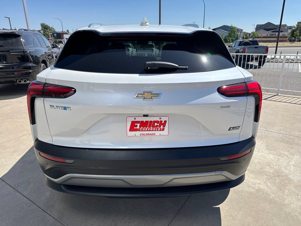 Used 2024 Chevrolet Blazer EV LT AWD/4WD image 4