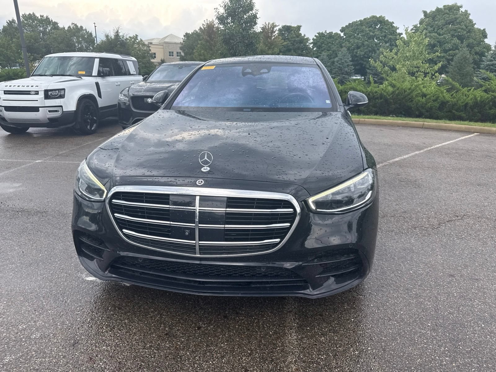 Used 2022 Mercedes-Benz S 580 4MATIC Sedan image 2
