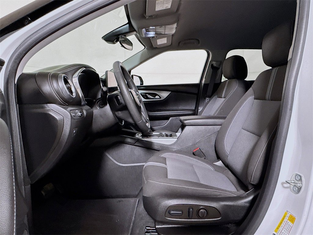Used 2023 Chevrolet Blazer LT w/ Driver Confidence Package image 17