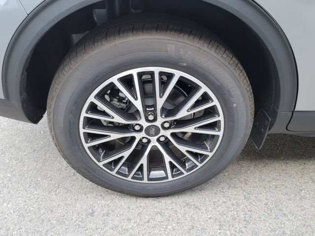 New 2024 Ford Escape SE FWD image 5