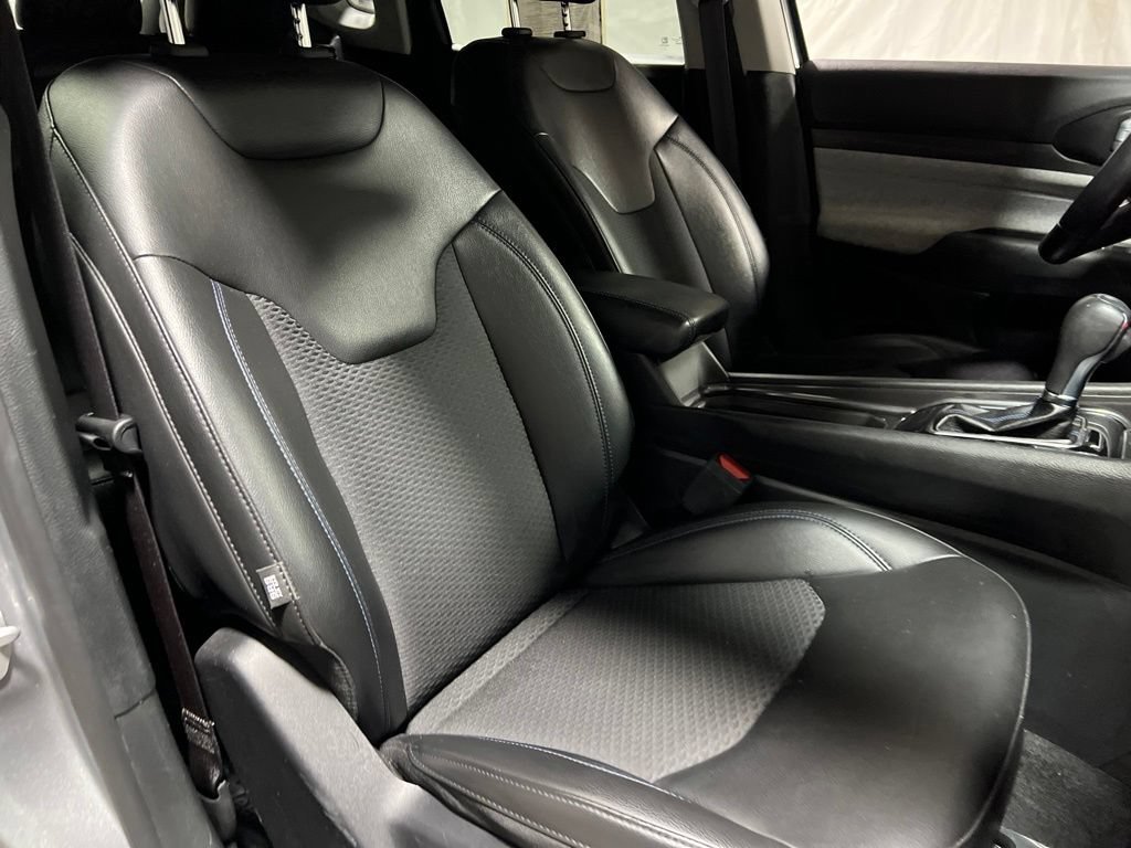Used 2022 Jeep Compass Latitude w/ Convenience Group FWD image 10