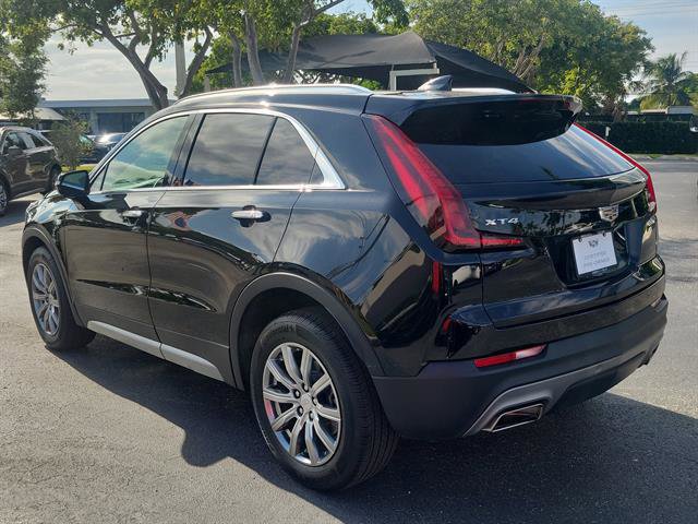 Certified 2023 Cadillac XT4 Premium Luxury image 3