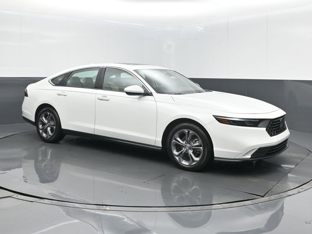 Certified 2024 Honda Accord EX image 28