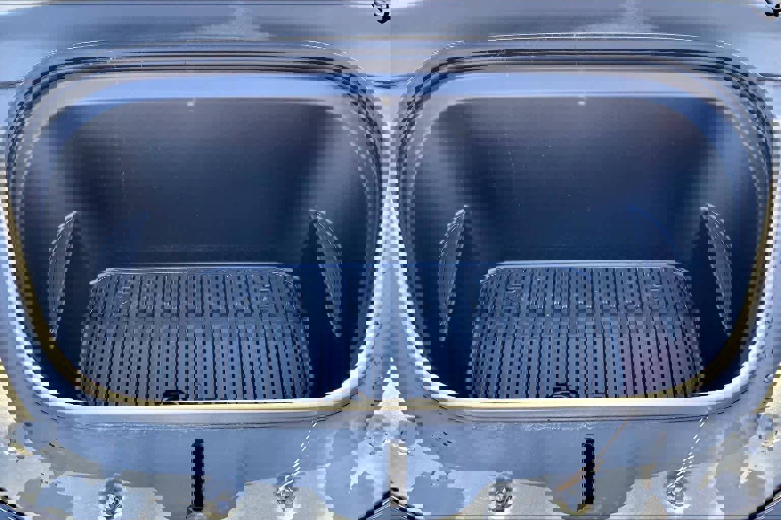 Used 2025 Tesla Model Y Long Range AWD/4WD image 31