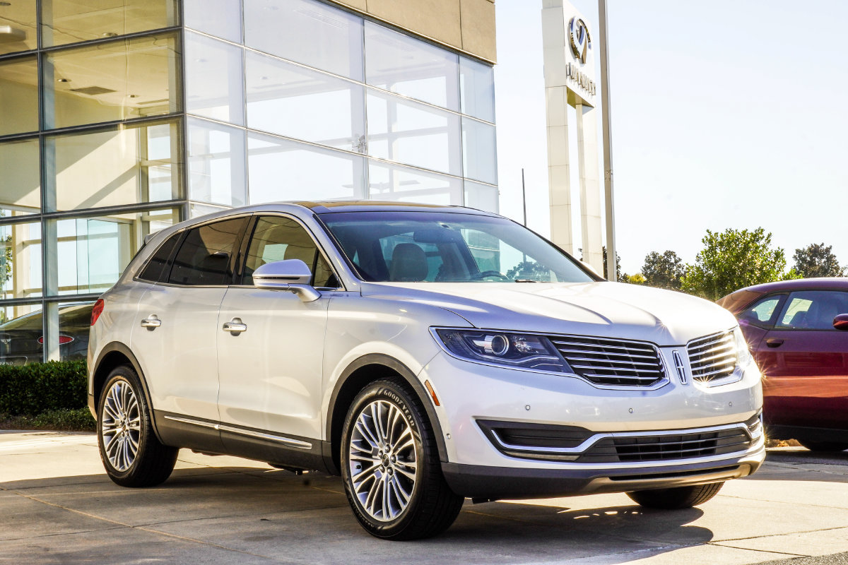 Used 2017 Lincoln MKX Reserve FWD image 4