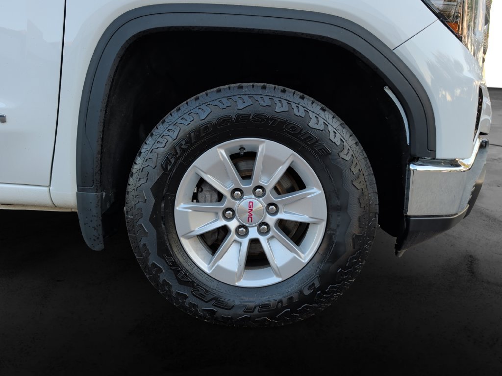 Used 2023 GMC Sierra 1500 SLE AWD/4WD image 9