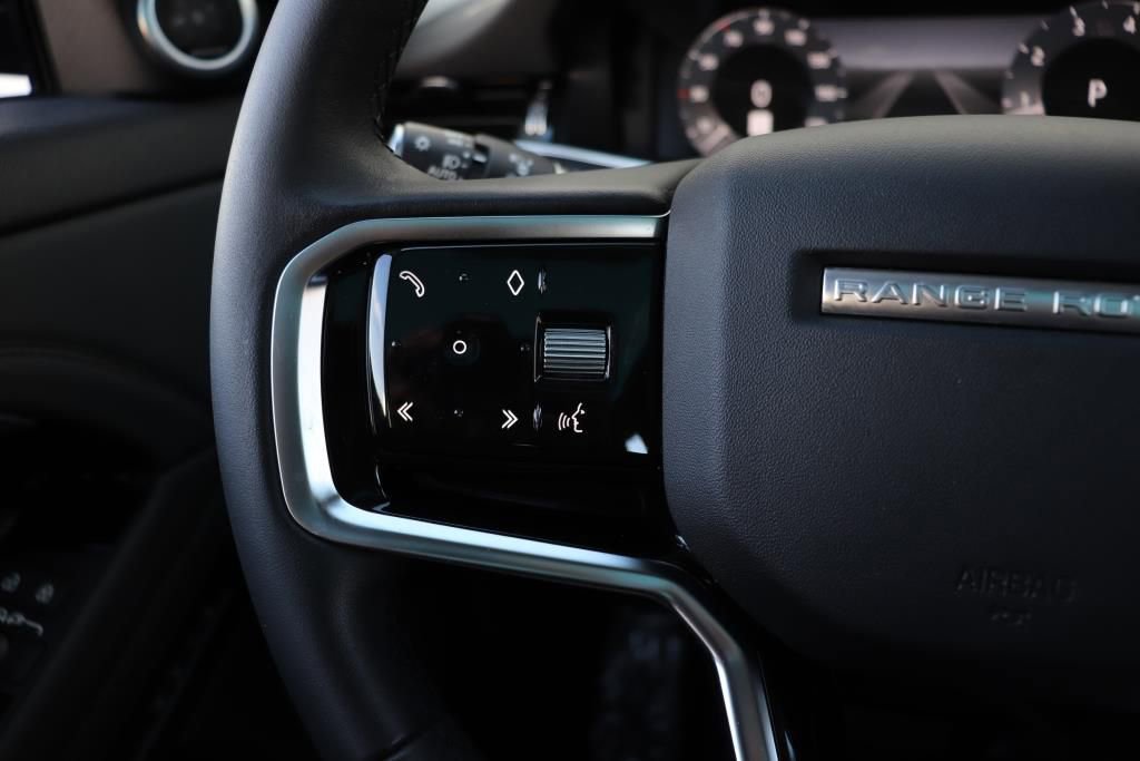 Used 2023 Land Rover Range Rover Evoque SE image 40