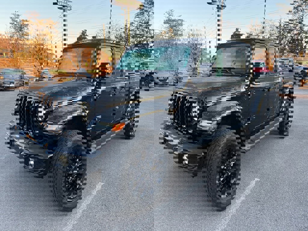 Used 2022 Jeep Gladiator Overland