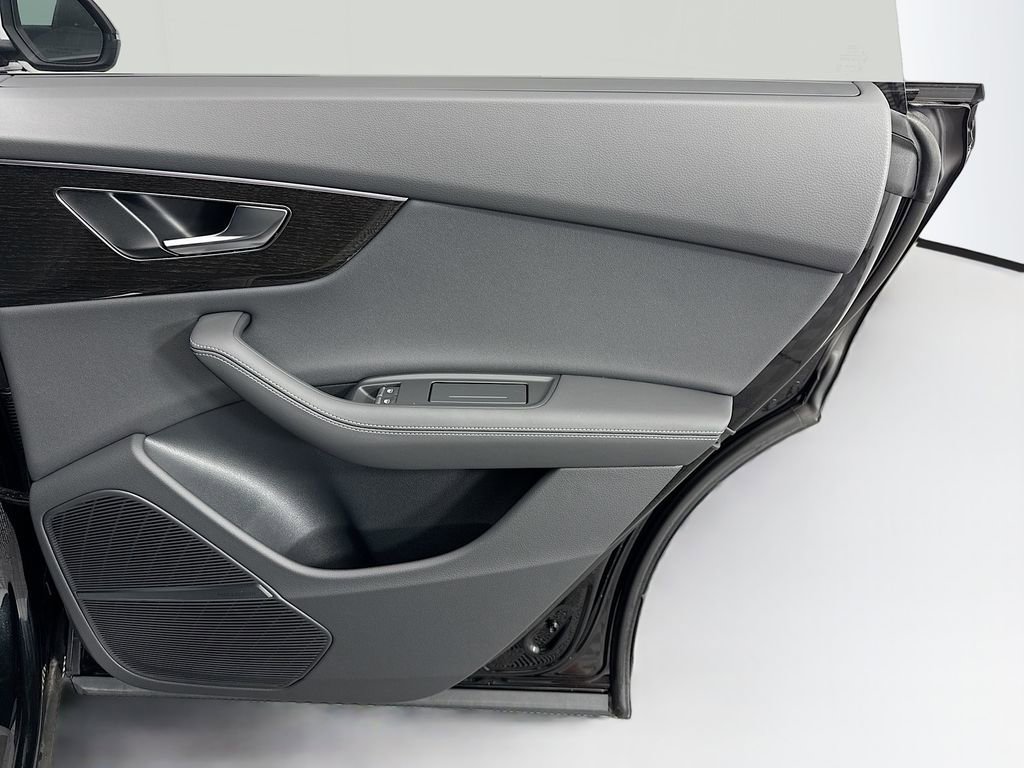 New 2026 Audi Q8 Premium Plus image 26
