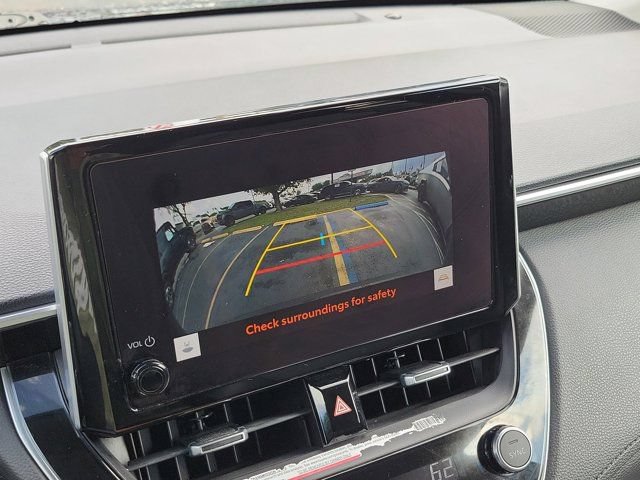 Used 2023 Toyota Corolla Cross XLE w/ Convenience Package FWD image 26